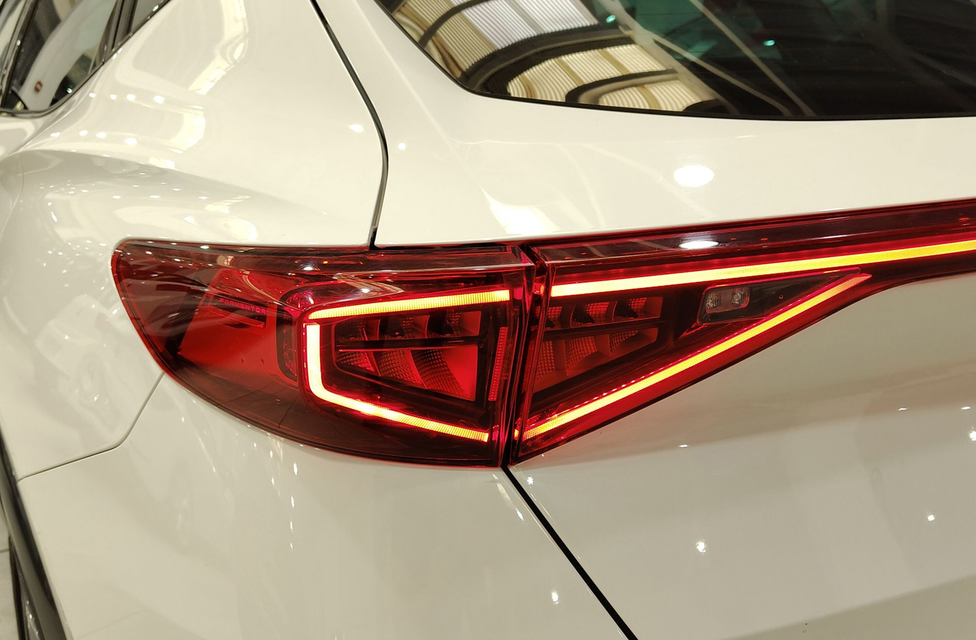 Cupra Formentor 1.5 TSI - foto 16