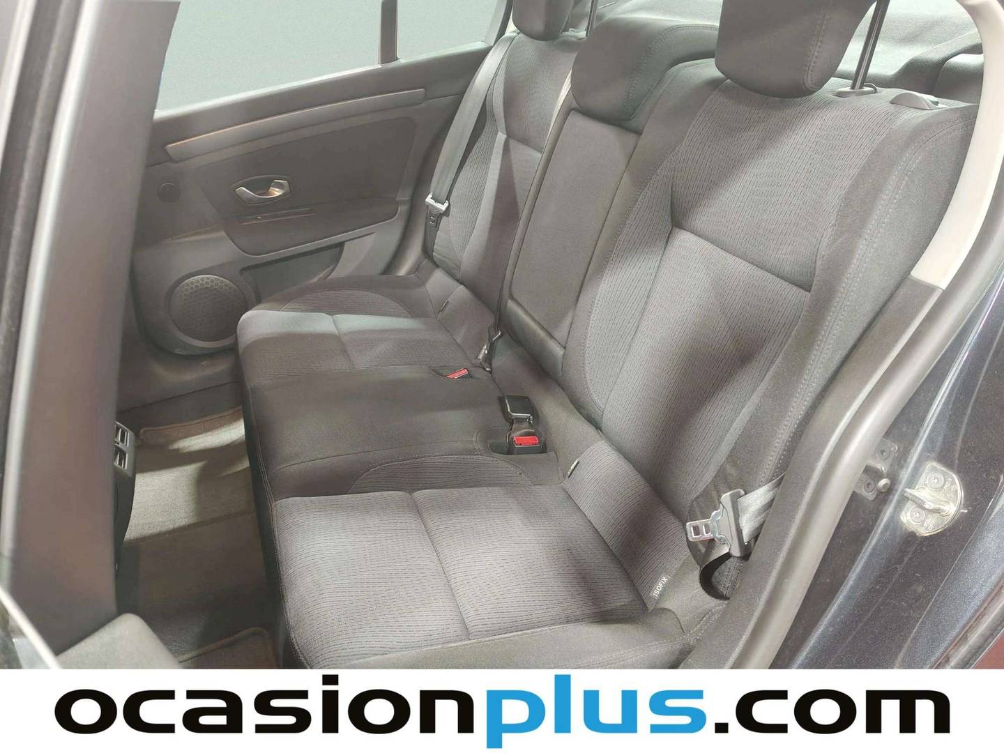 Foto asientos traseros Renault Laguna Renault Laguna 2.0 16v Expression (140 CV)