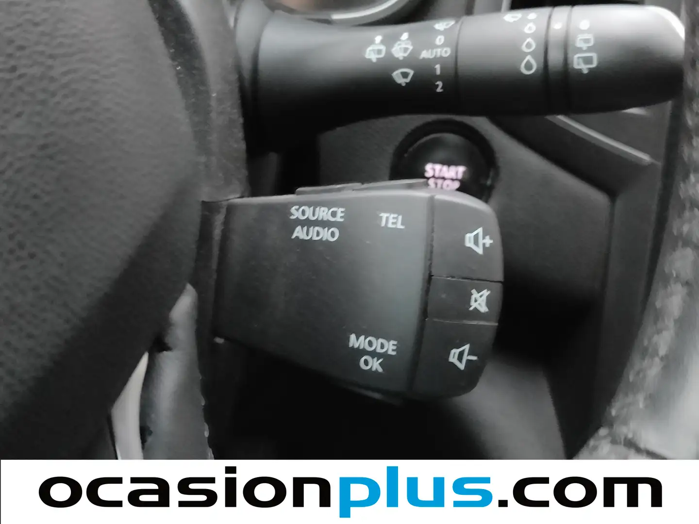 Foto Renault Mégane Renault Megane Limited TCe (140 CV) GPF