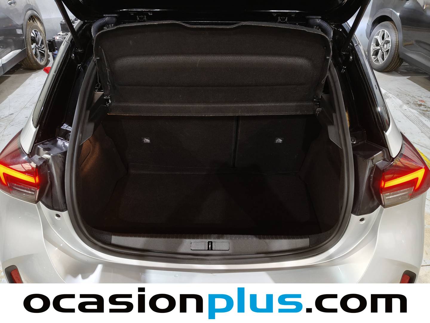 Foto asientos delanteros Opel Corsa Opel Corsa 1.2 T XHL GS (100 CV)