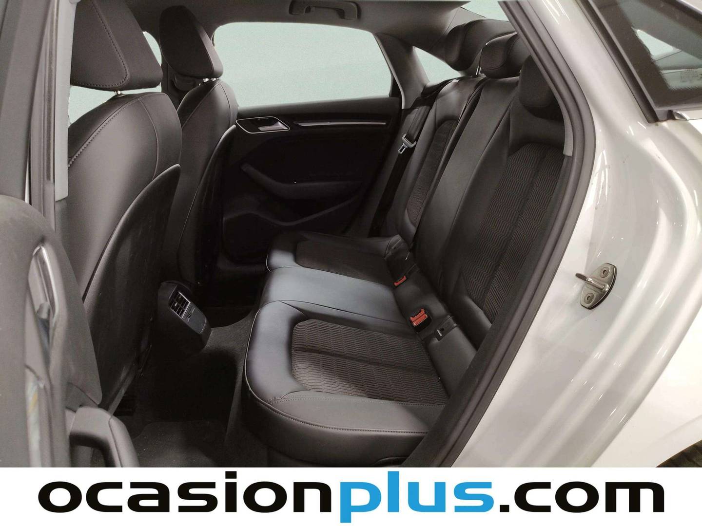 Foto asientos traseros Audi A3 Audi A3 Sedan design edition 1.6 TDI (110 CV)