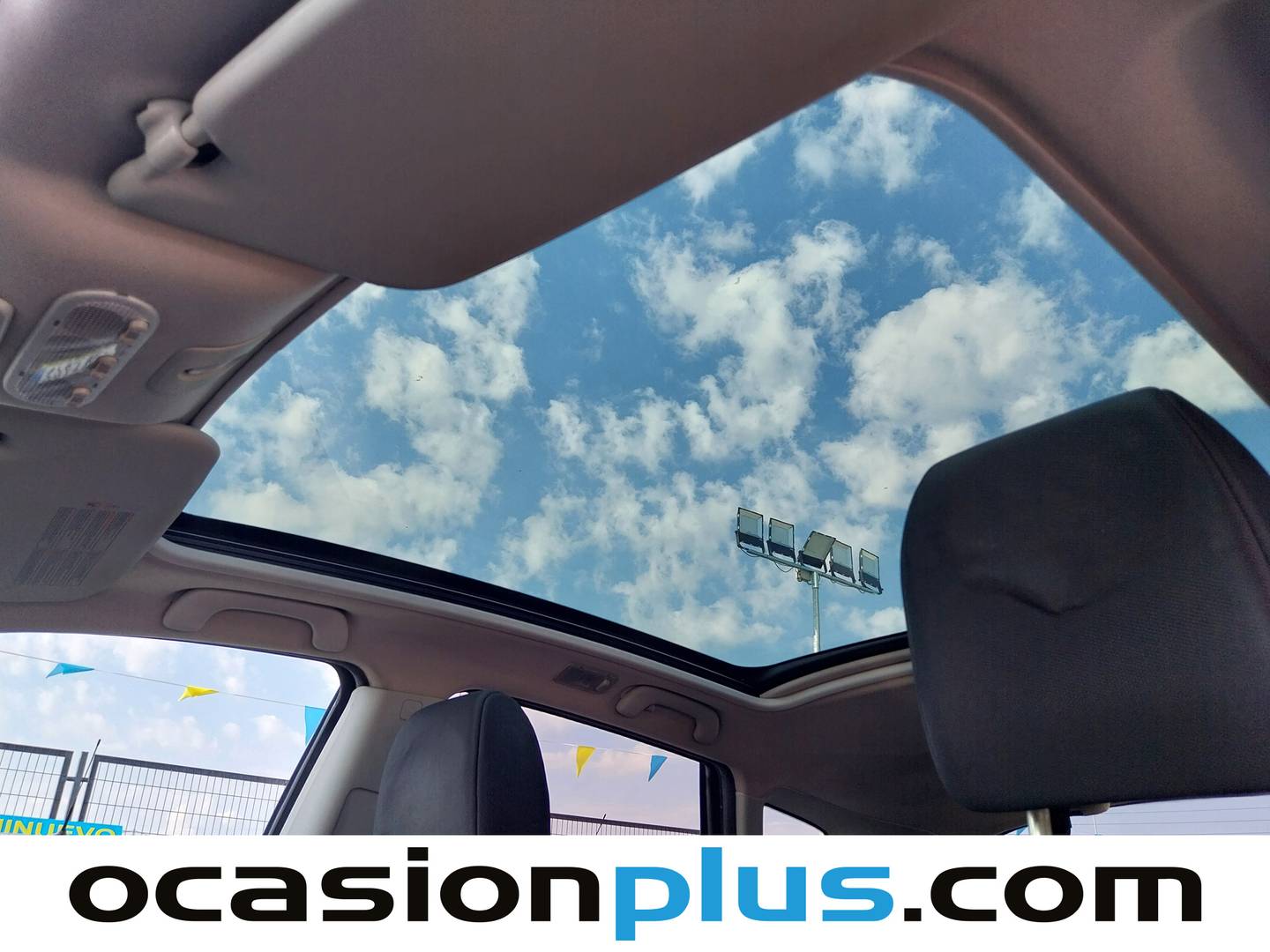 Extras y acabados del Nissan QASHQAI Nissan Qashqai 1.6 S&S Tekna Sport 4X2 (117 CV)