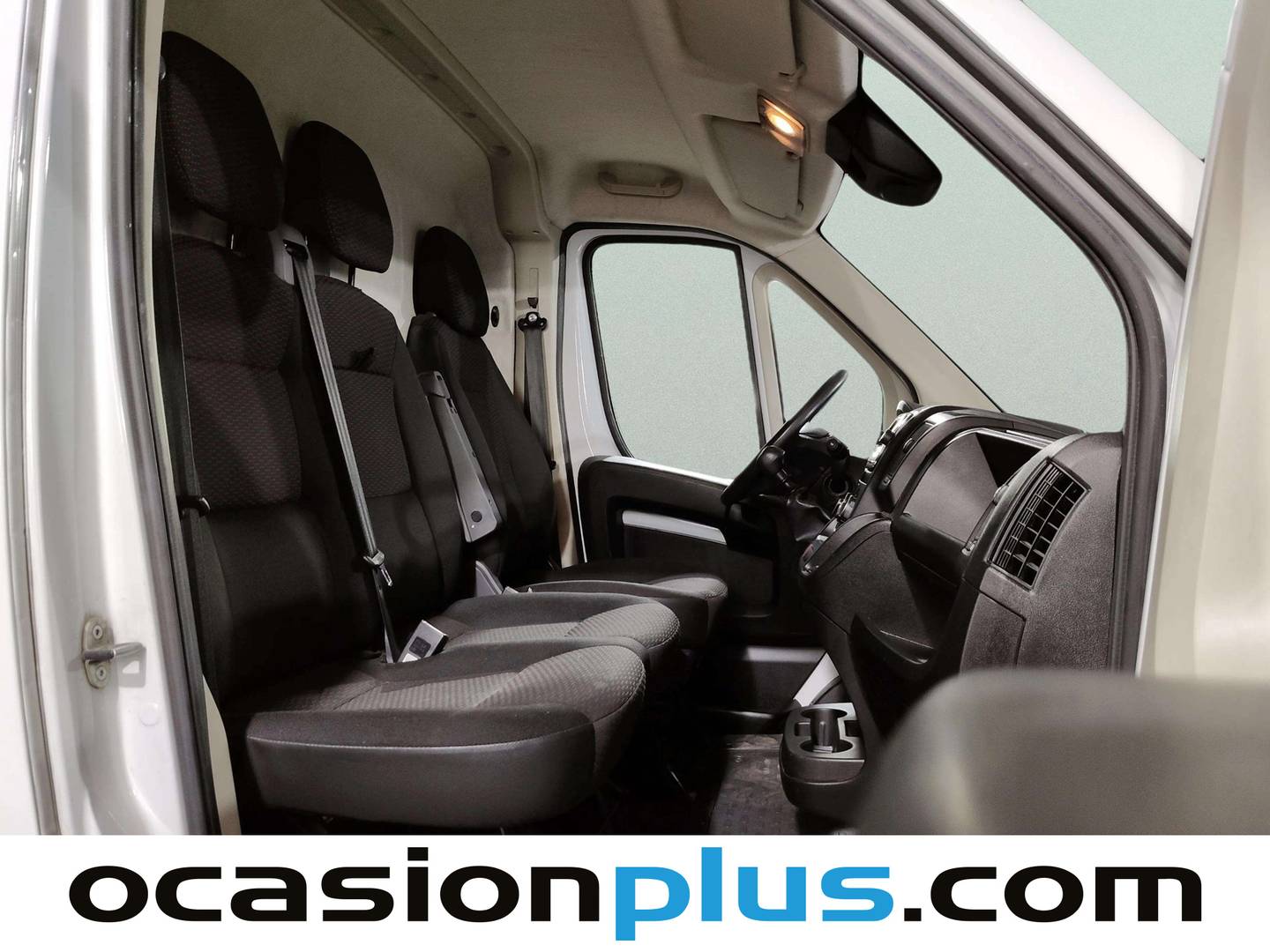 Fotos maletero Fiat Ducato Fiat Ducato Furgon 2.2 Multijet Easy Pro L3H3 (140 CV)
