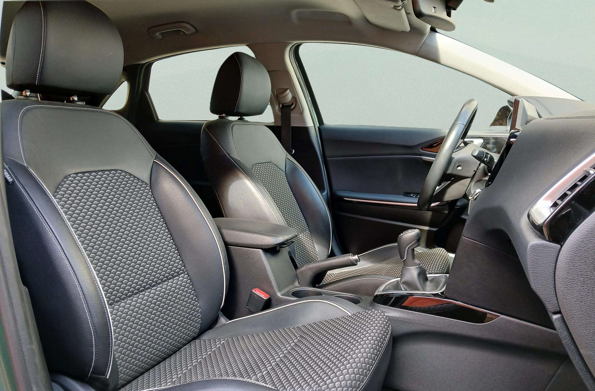 Kia Ceed 1.0 T-GDi Tech - foto 19