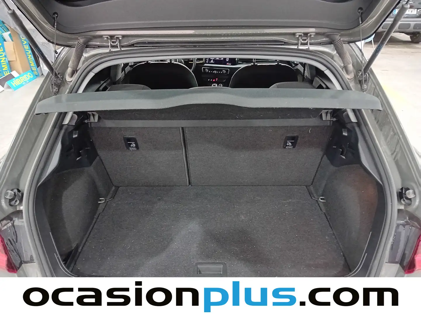 Foto Audi A1 Audi A1 Sportback S-Line 30 TFSI (116 CV)