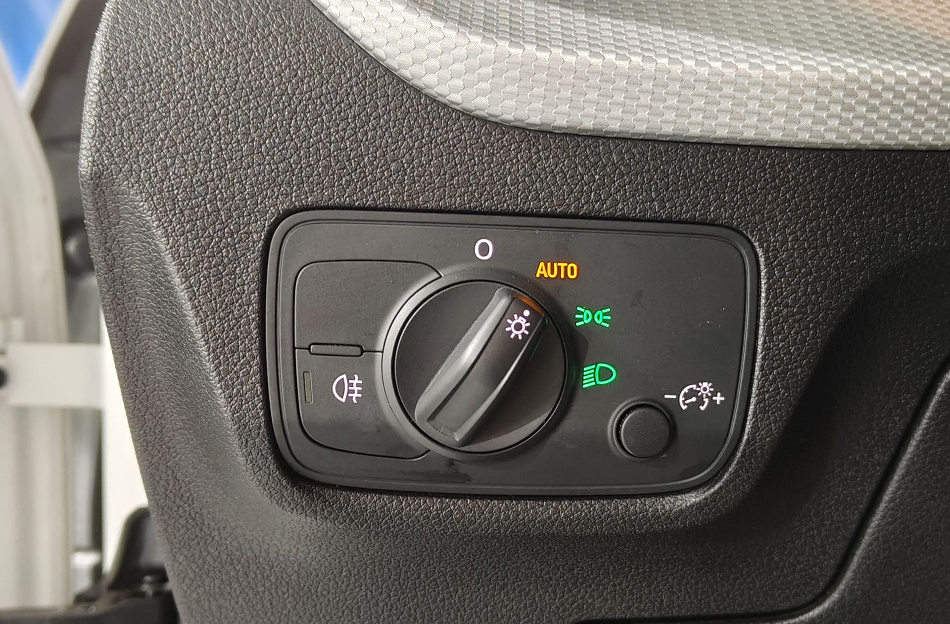 Audi Q2 Advanced 30 TDI - foto 20