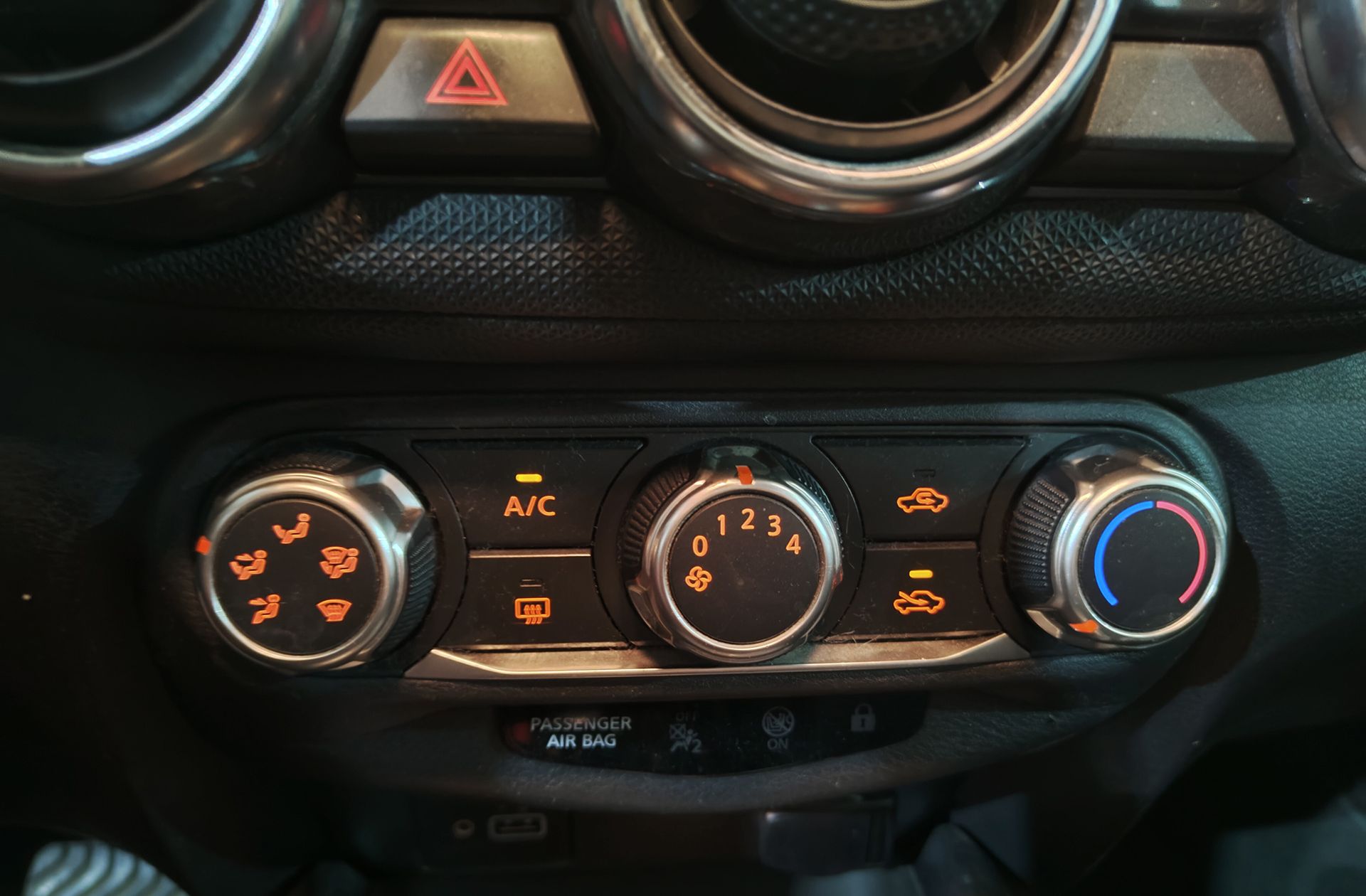 Nissan Juke DIG-T Acenta DCT - foto 27