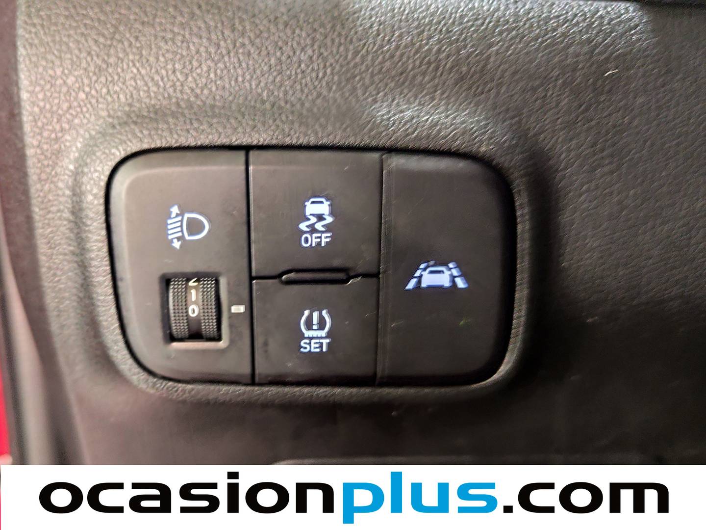 Equipamiento del Hyundai i10 Hyundai i10 1.2 Tecno AT (84 CV)