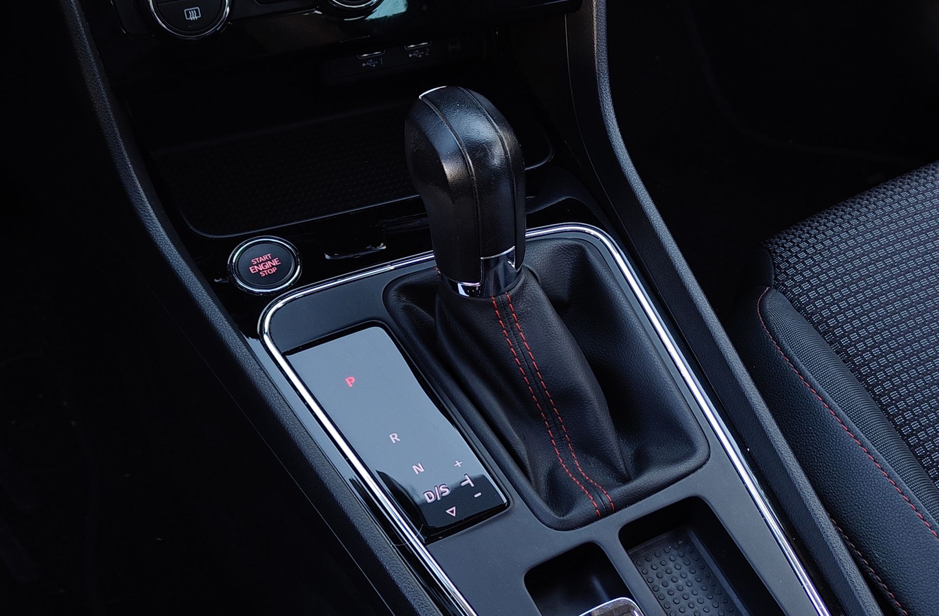 SEAT León 2.0 TSI FR DSG - foto 5