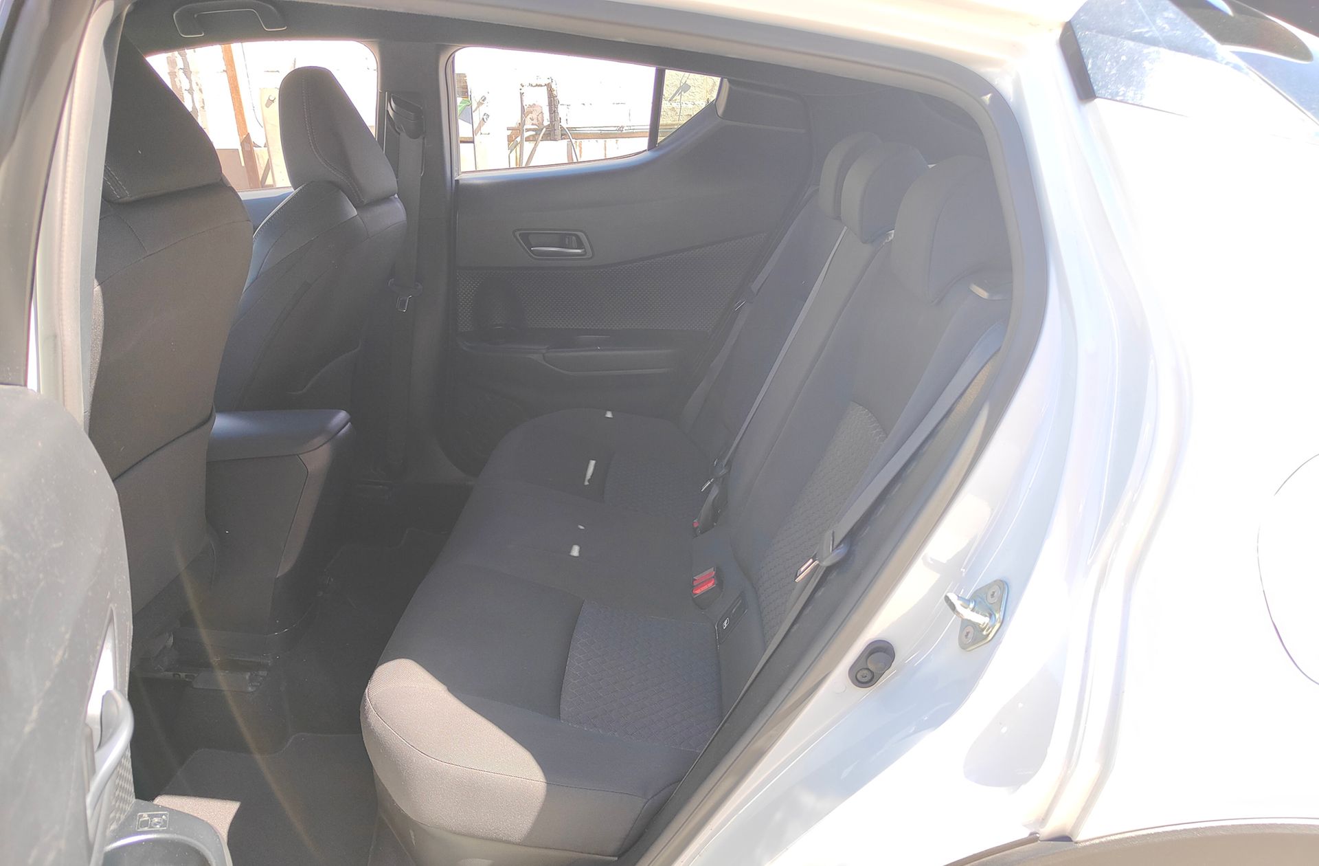 Toyota C-HR 1.8 125H Advance - foto 12