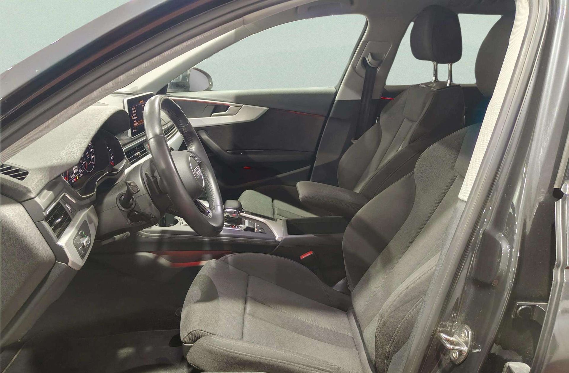Audi A4 Avant S line 40 TFSI S tronic - foto 14