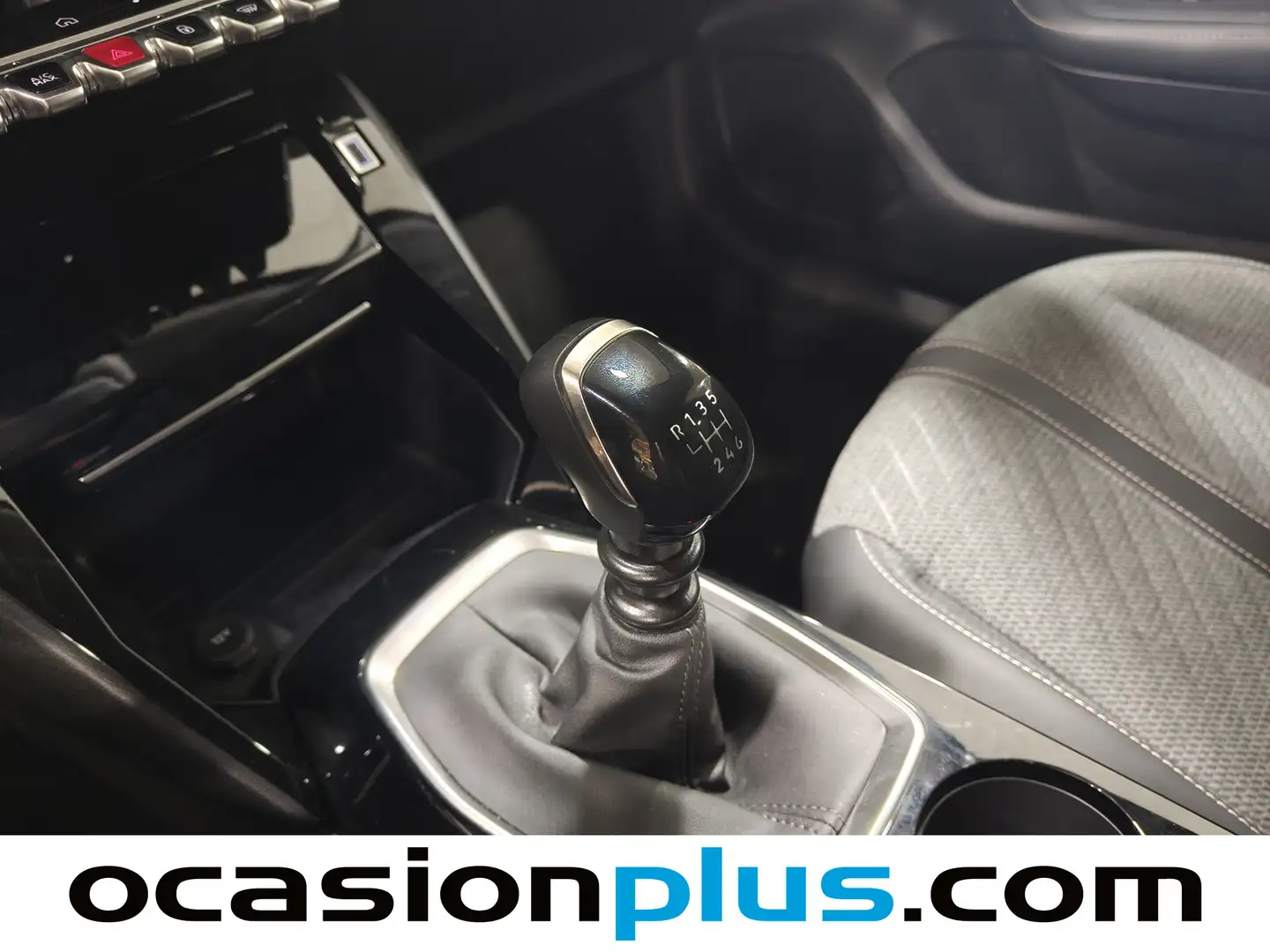 Foto Peugeot 208 Peugeot 208 PureTech 100 Allure (100 CV)