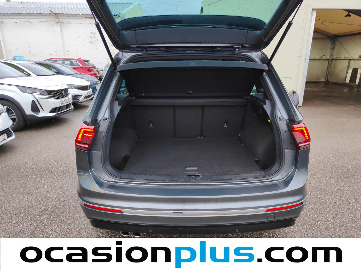 Foto Volkswagen Tiguan Volkswagen Tiguan Sport 1.5 TSI (150 CV) DSG R-Line