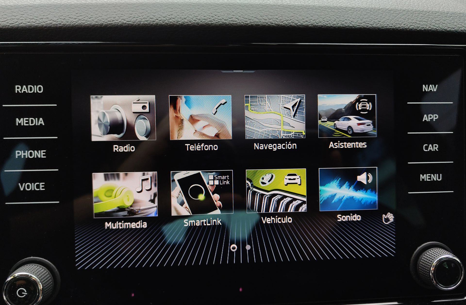 Škoda Karoq 1.5 TSI ACT Sportline - foto 34