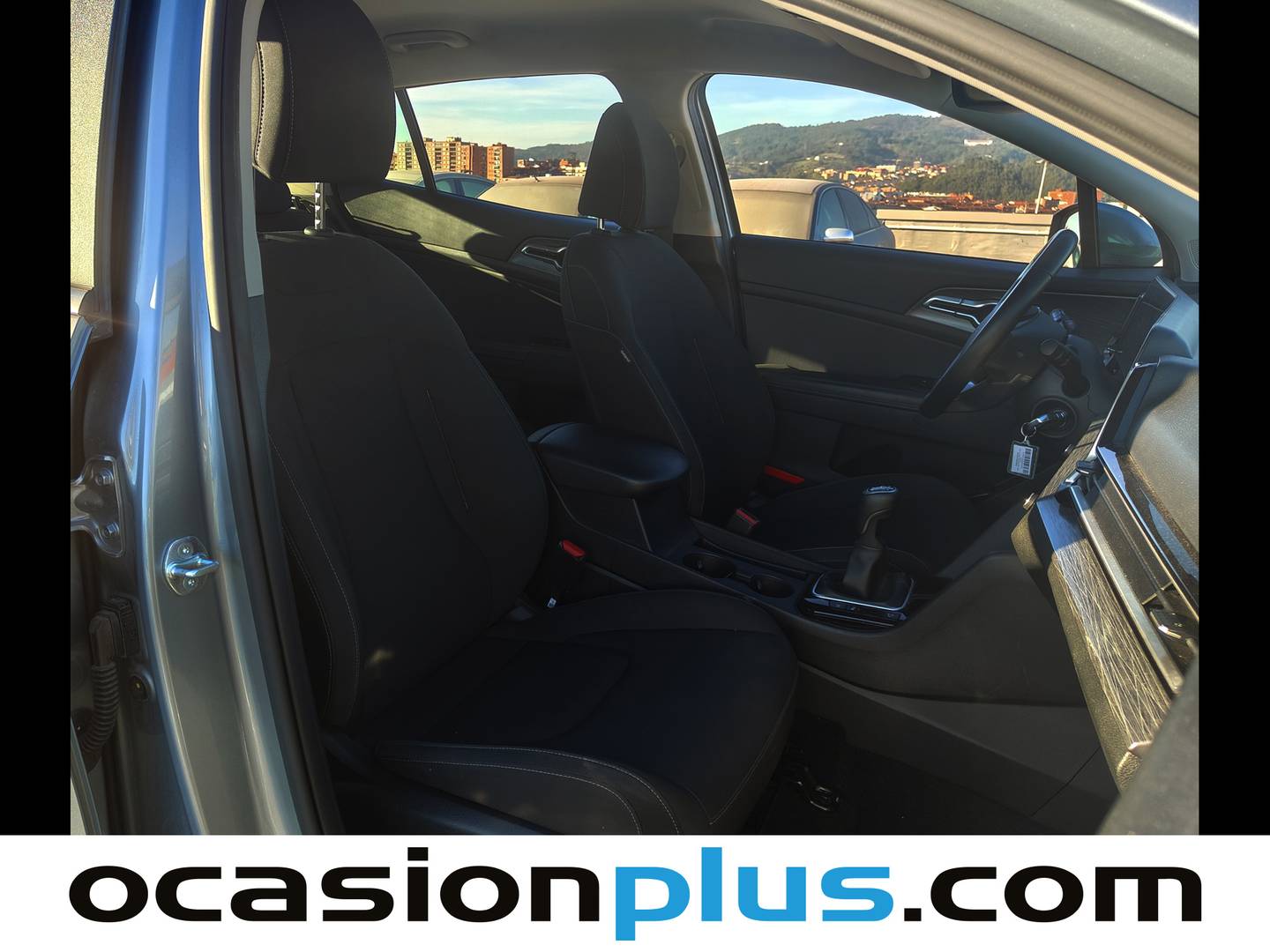 Foto KIA Sportage Kia Sportage 1.6 CRDi MHEV Business 4x2 (136 CV)