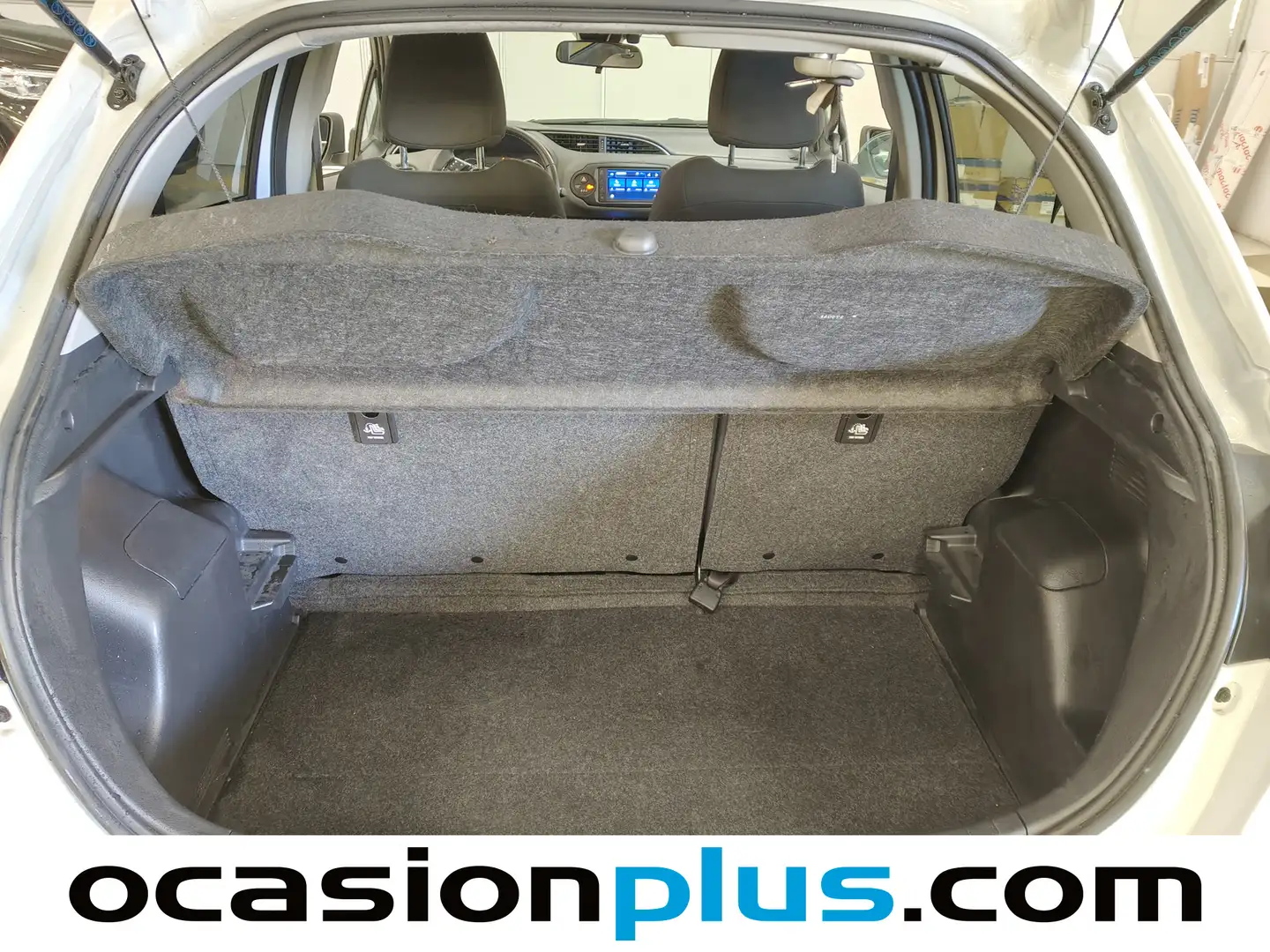 Foto Toyota Yaris Toyota Yaris 100H Feel (100 CV)