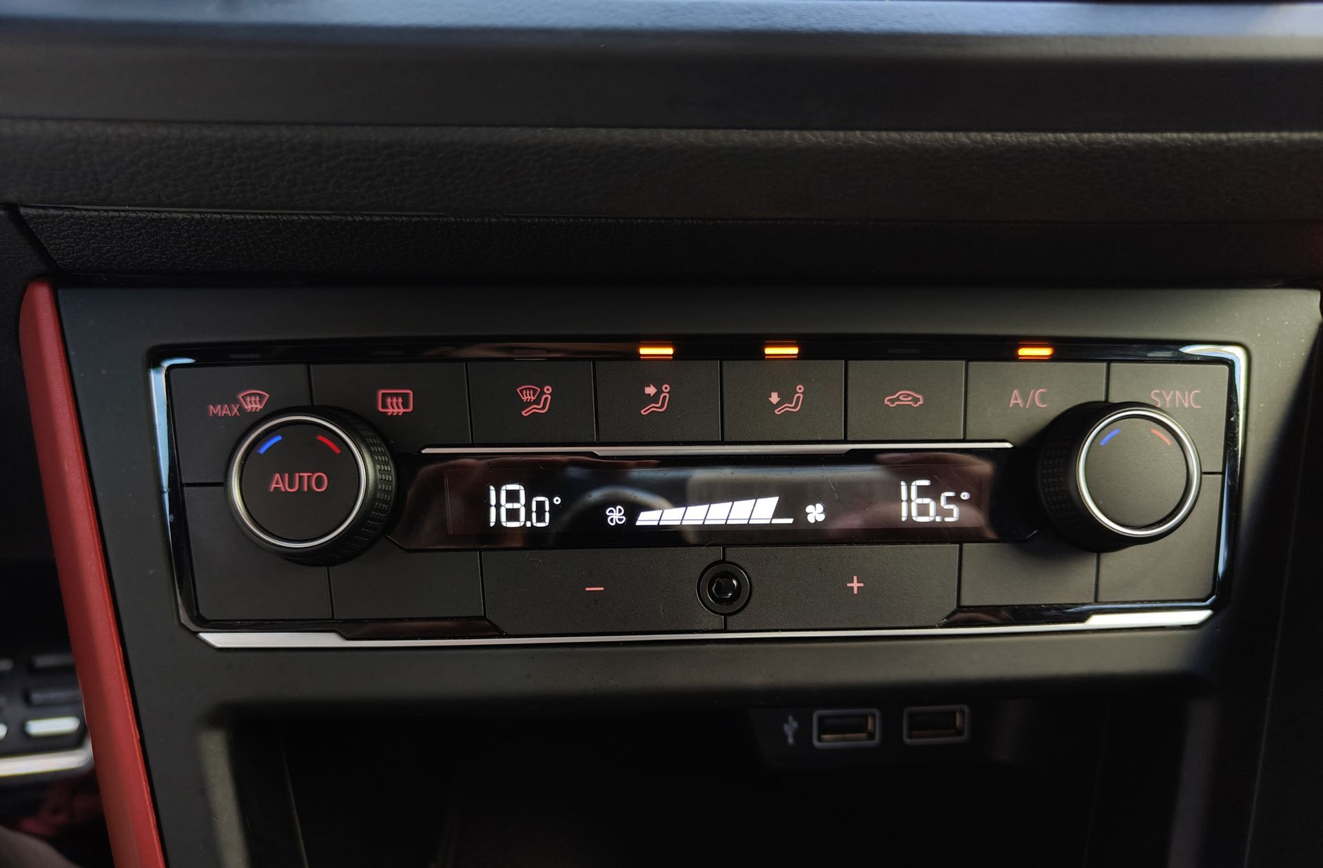 Volkswagen Polo GTI 2.0 TSI DSG - foto 31