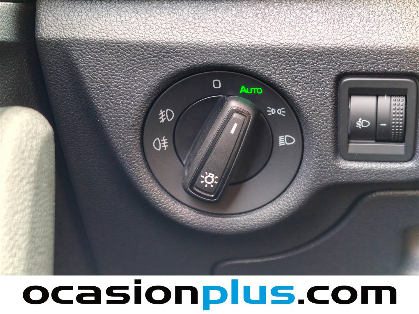 Skoda Kamiq Skoda Kamiq 1.0 TSI Selection DSG (115 CV) gasolina