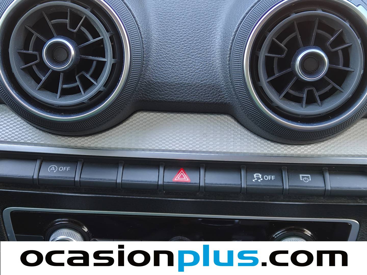 Foto Audi Q2 Audi Q2 Advanced 30 TDI  (116 CV)