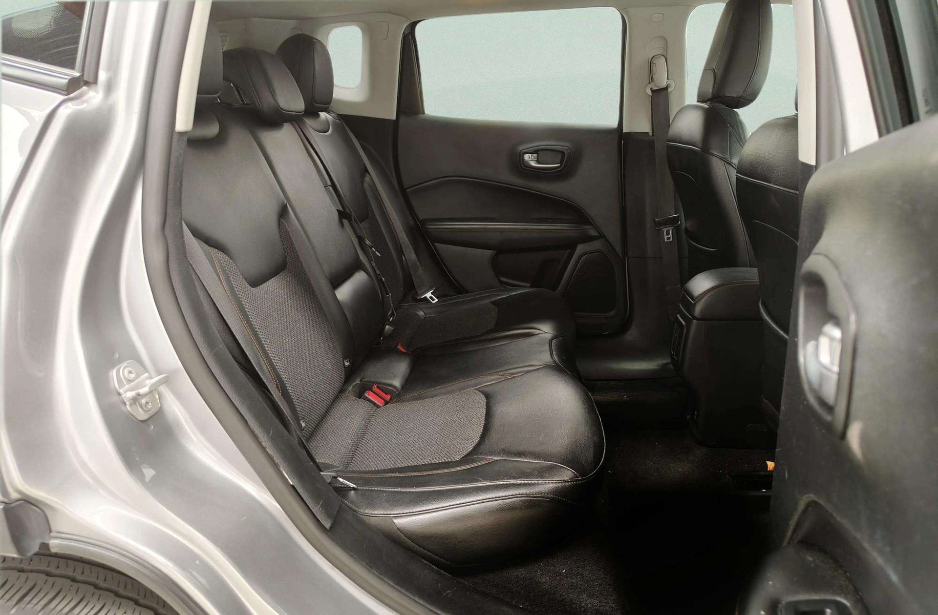 Jeep Compass 1.4 MultiAir Limited 4x4 AD - foto 18