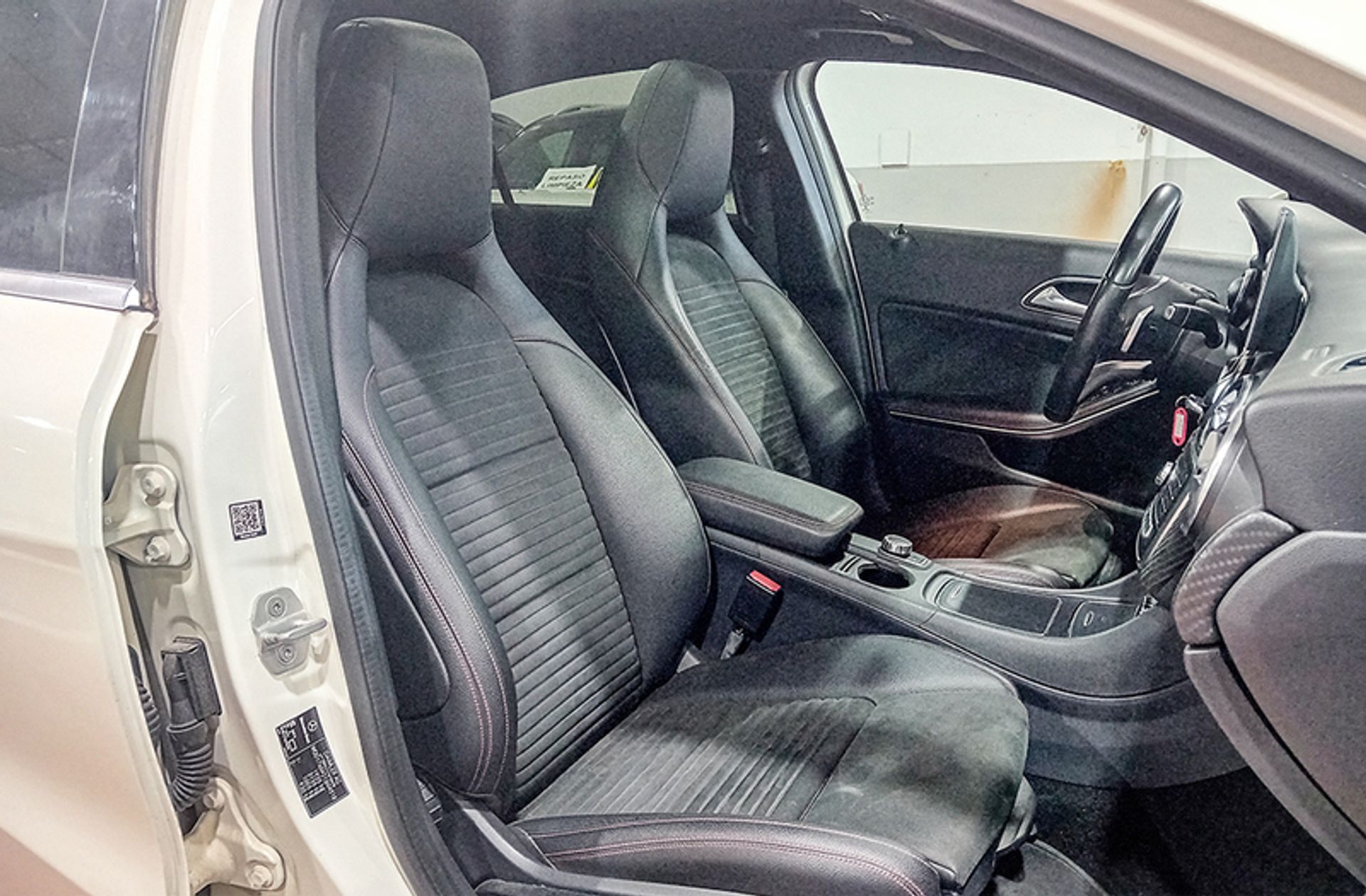 Mercedes-Benz Clase A 180 Pack AMG - foto 18