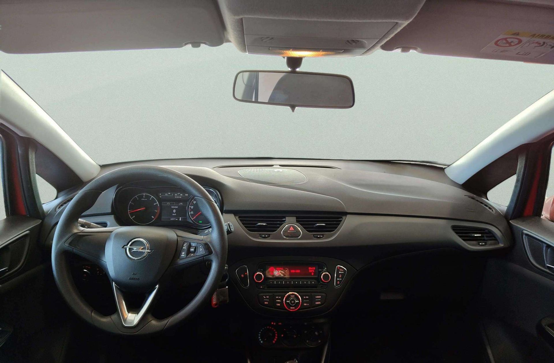 Opel Corsa 1.4 Expression - foto 6
