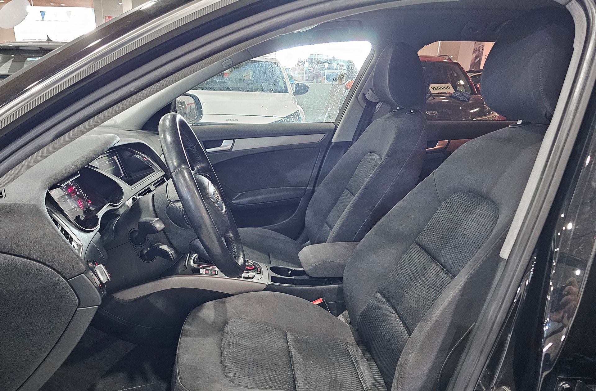 Audi A4 Avant 2.0 TDI multitronic - foto 8