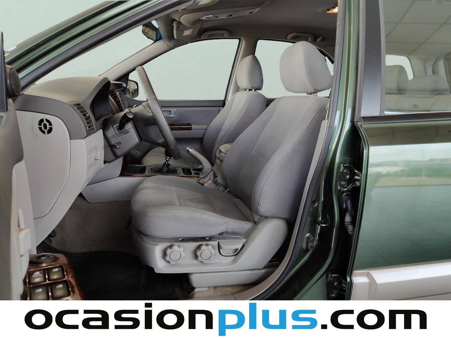 Foto asientos delanteros KIA Sorento KIA Sorento 2.5 CRDi EX AWD (140 CV)