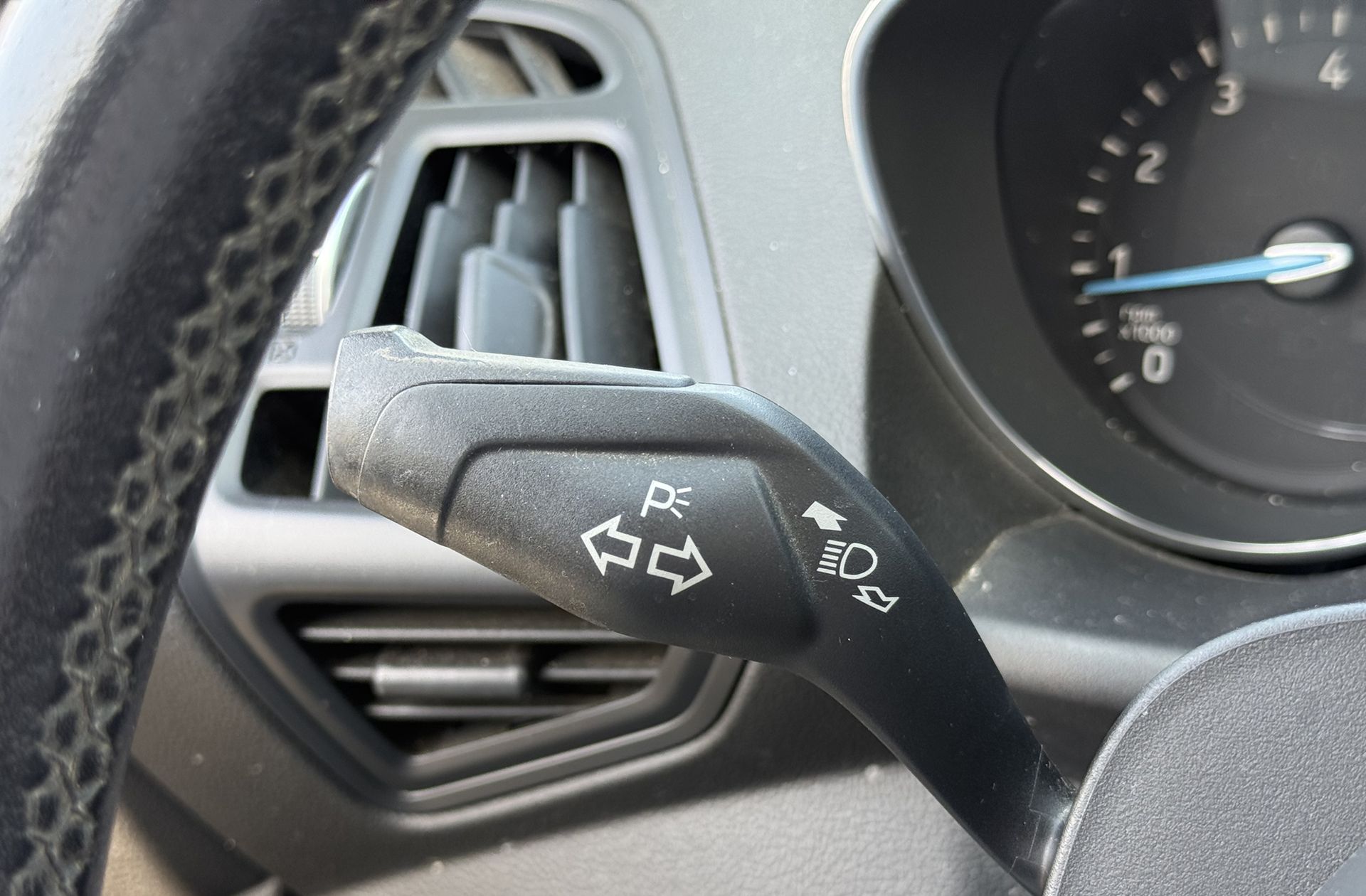 Ford C-Max 1.0 EcoBoost Trend+ - foto 23