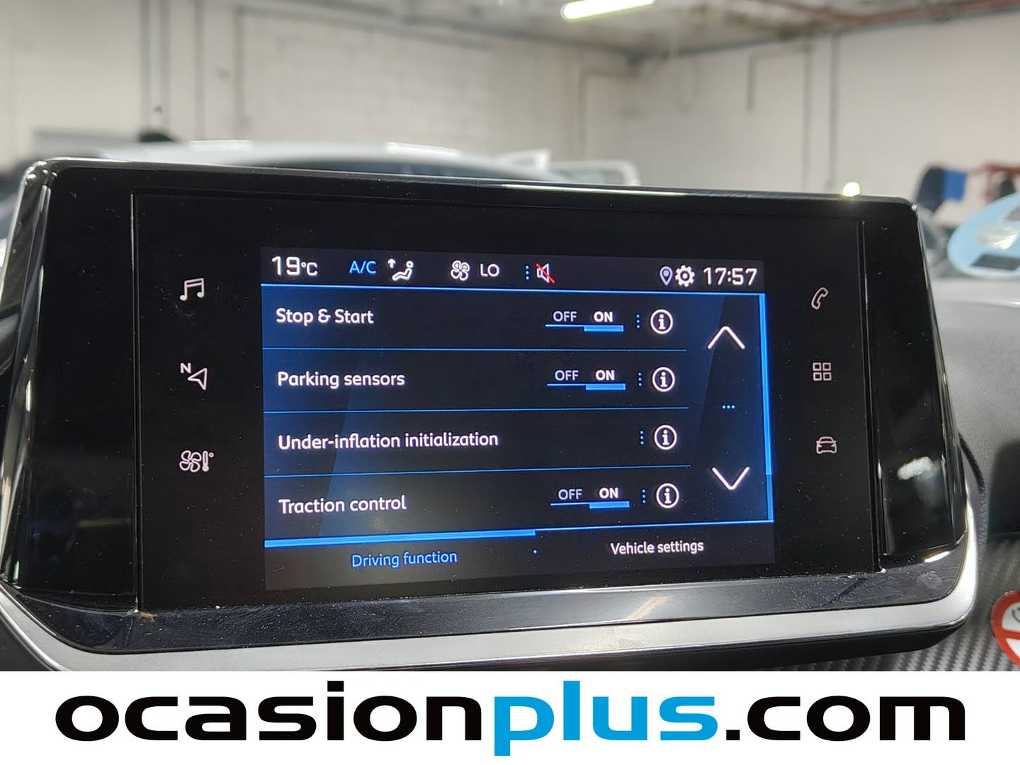 Peugeot 208 Peugeot 208 PureTech 100 Allure (100 CV) manual