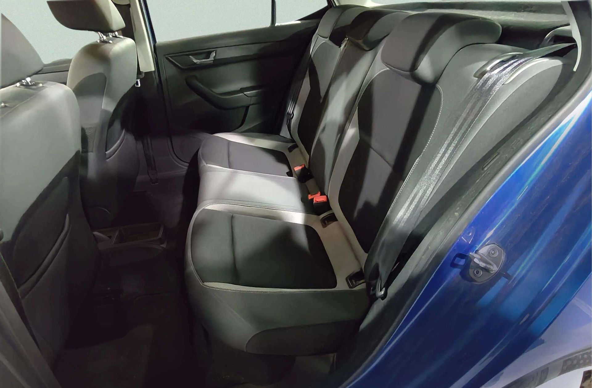 Škoda Fabia 1.2 TSI Like - foto 10