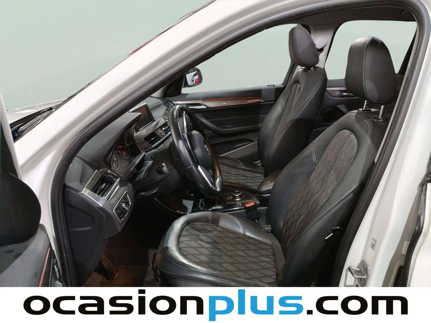 Foto BMW X1 BMW X1 sDrive18i (136 CV)