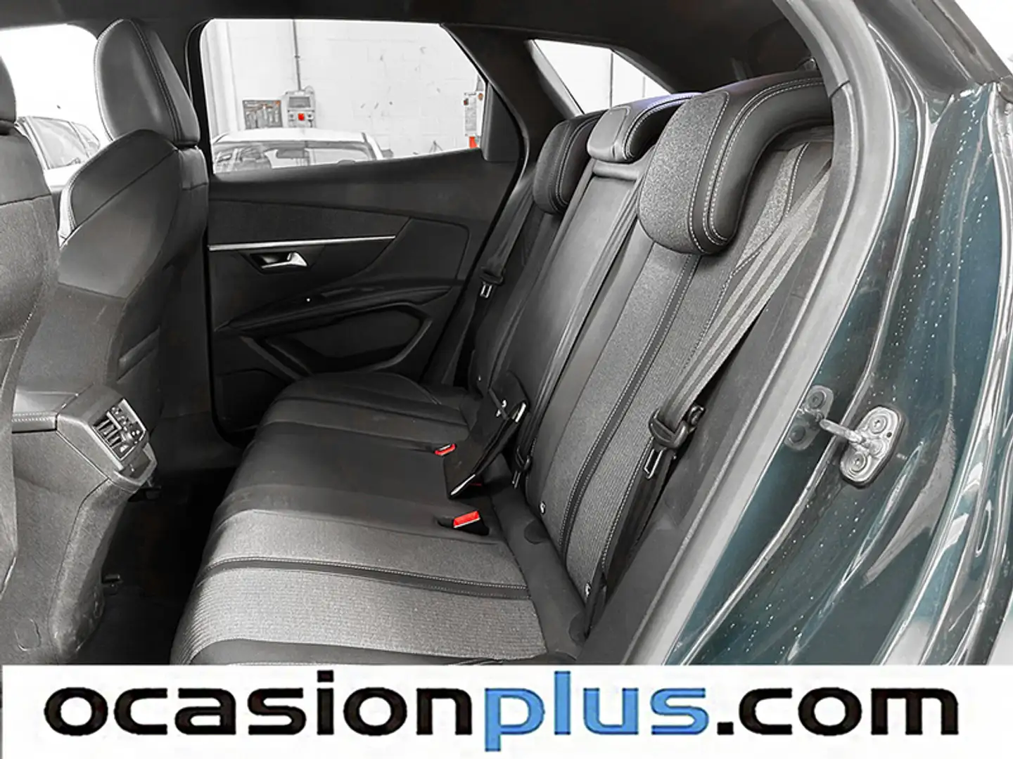 Foto Peugeot 3008 Peugeot 3008 PureTech 130 S&S Allure Pack EAT8  (130 CV)