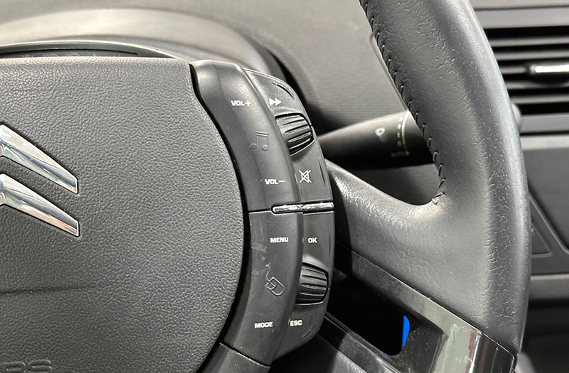 Citroën C4 Picasso 2.0 HDi Exclusive 7 plazas - foto 20