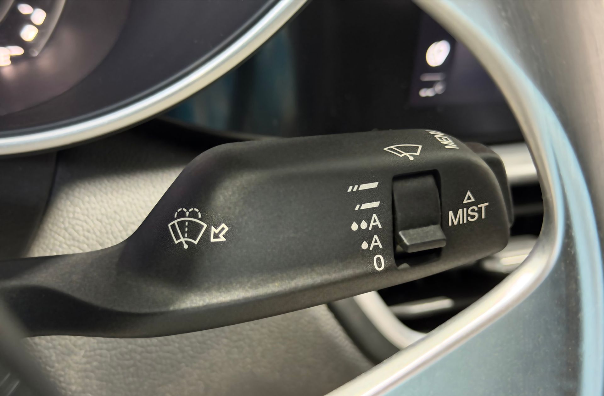 Alfa Romeo Giulia 2.9T V6 Quadrifoglio - foto 37