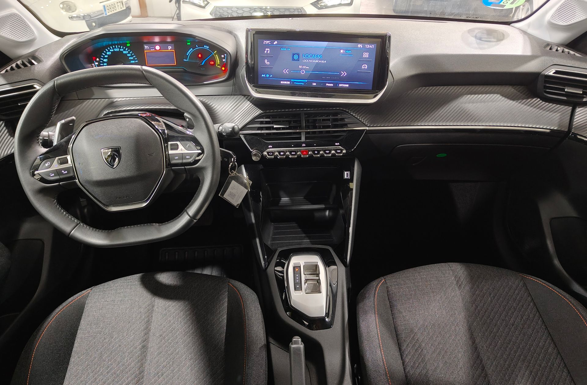 Peugeot 208 Style Hybrid 110 eDCS6 - foto 6