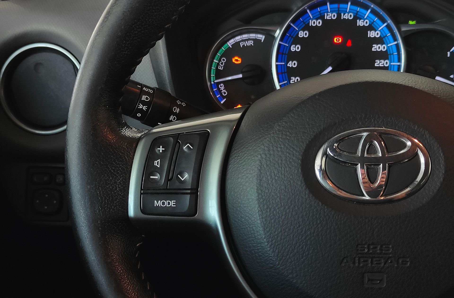 Toyota Yaris 1.5 Hybrid Advance - foto 25