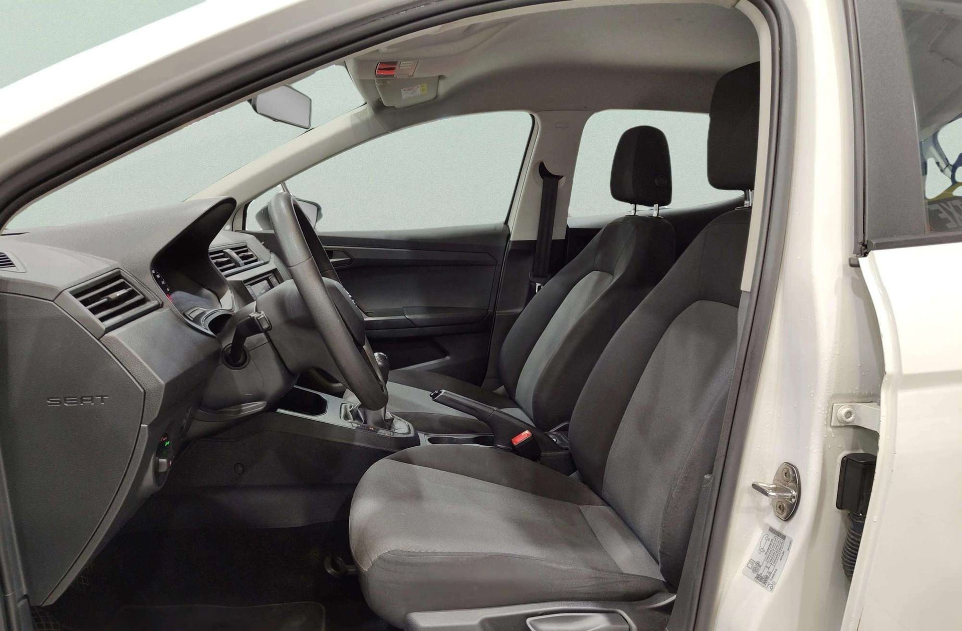 SEAT Ibiza 1.0 MPI Reference Plus - foto 9