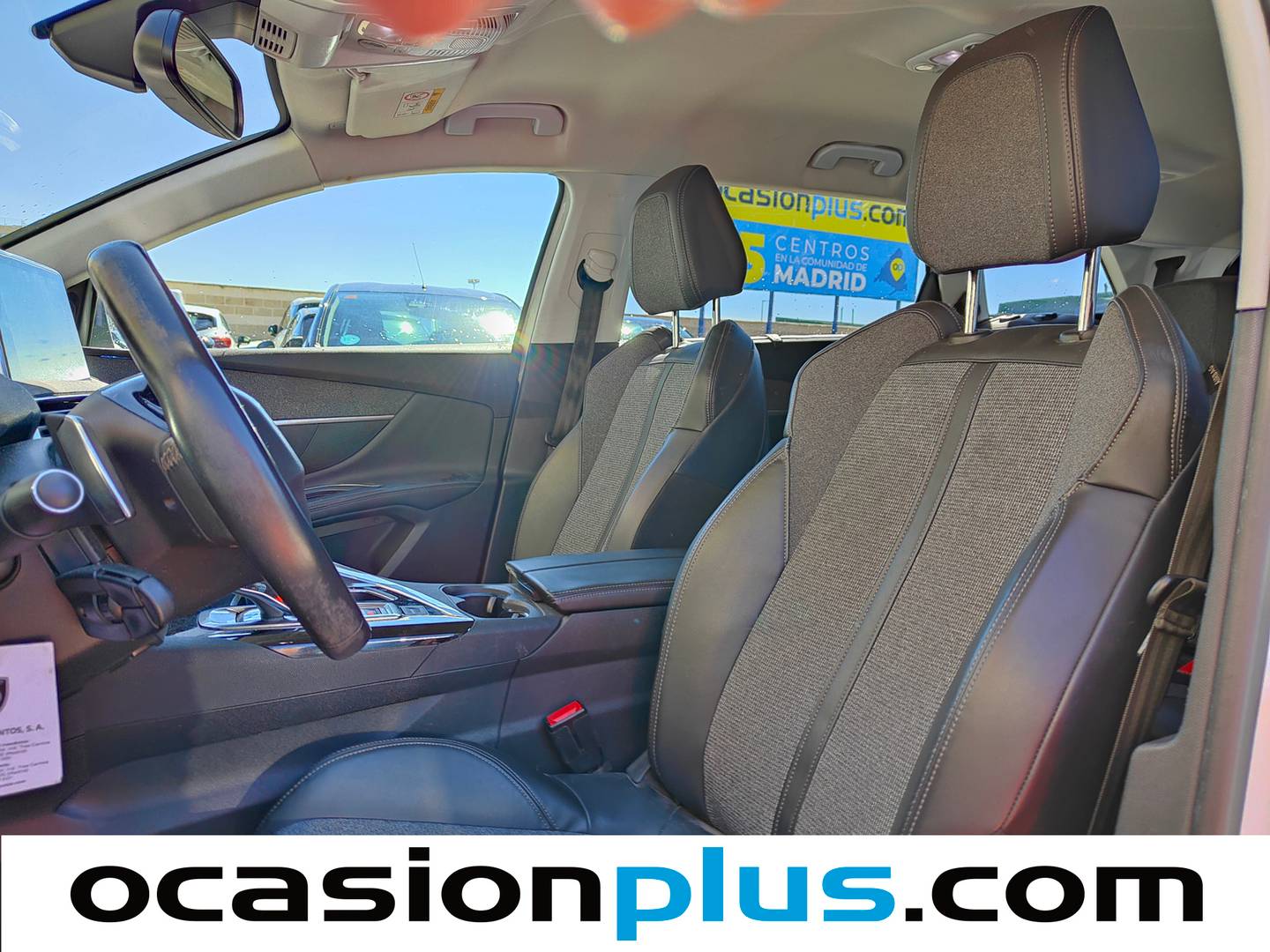 Foto asientos delanteros Peugeot 5008 Peugeot 5008 BlueHDi 120 S&S Allure EAT6 (120 CV) 7 Plazas