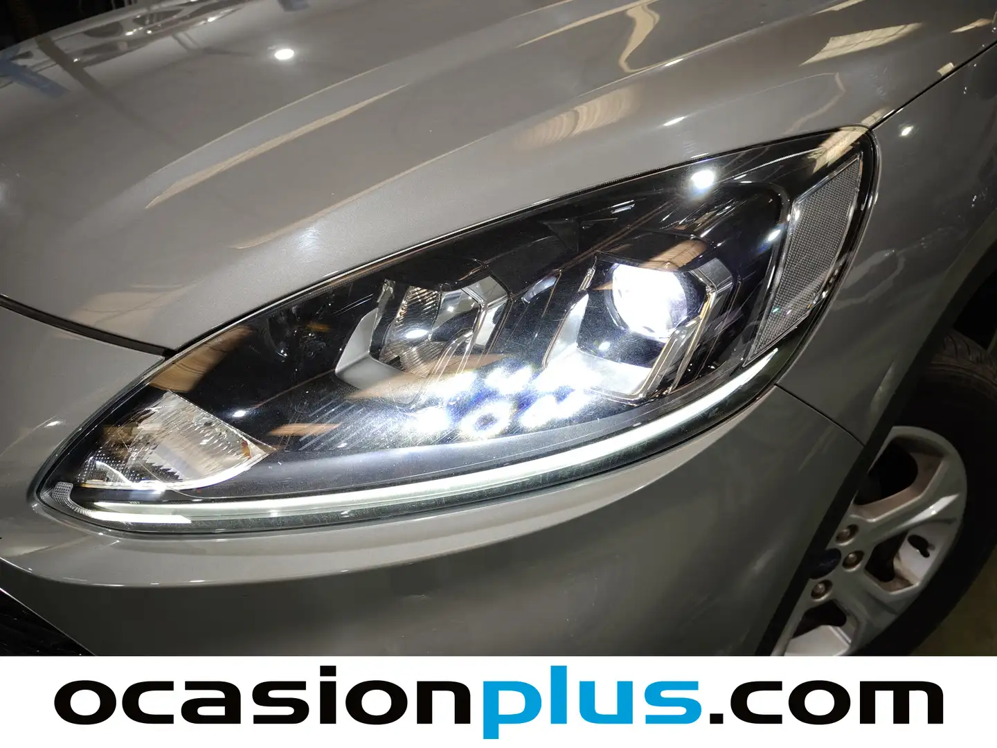 Foto Ford Kuga Ford Kuga 1.5 EcoBlue Trend (120 CV)