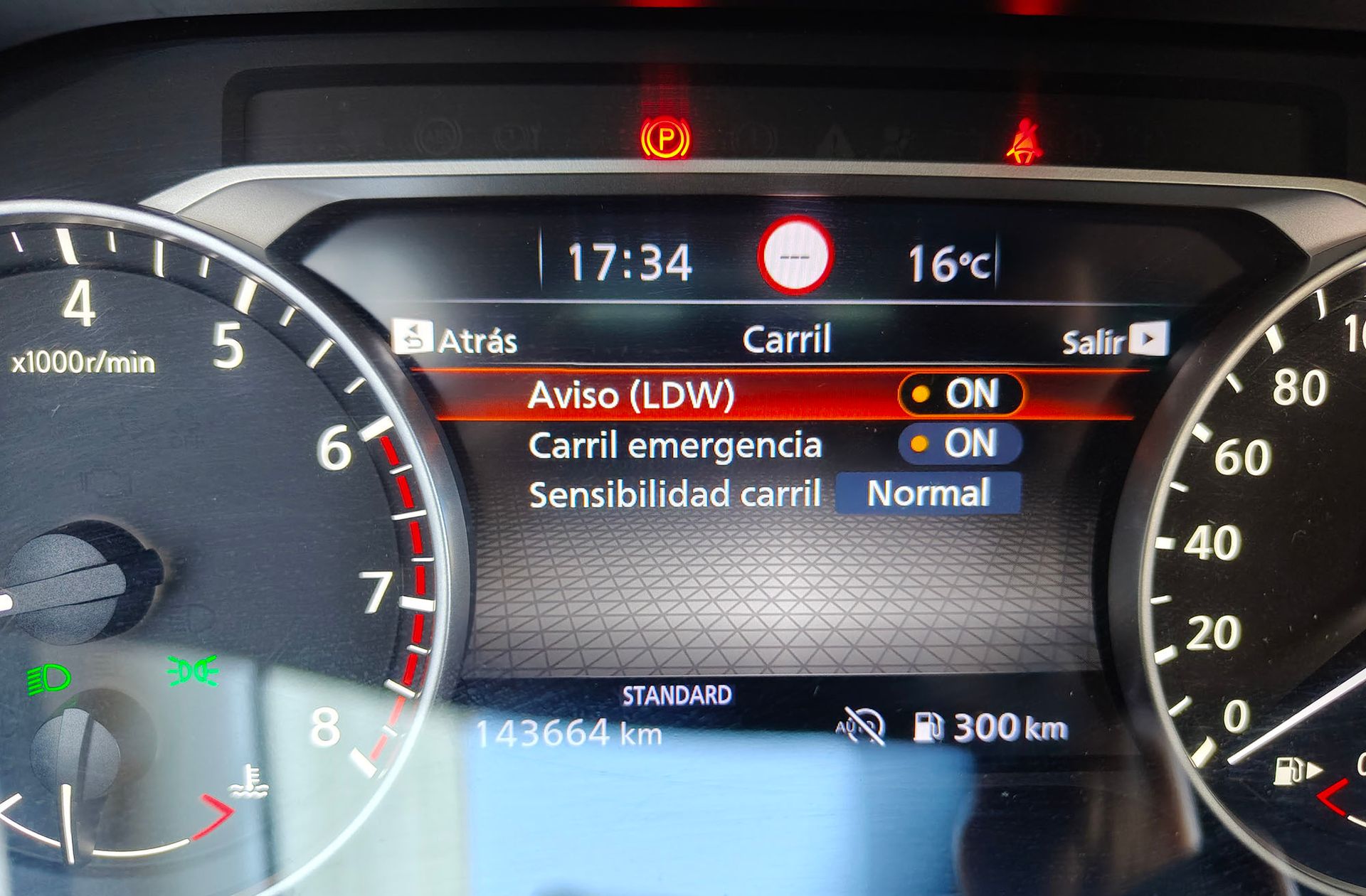 Nissan Qashqai DIG-T 140 mHEV Acenta 4x2 - foto 9