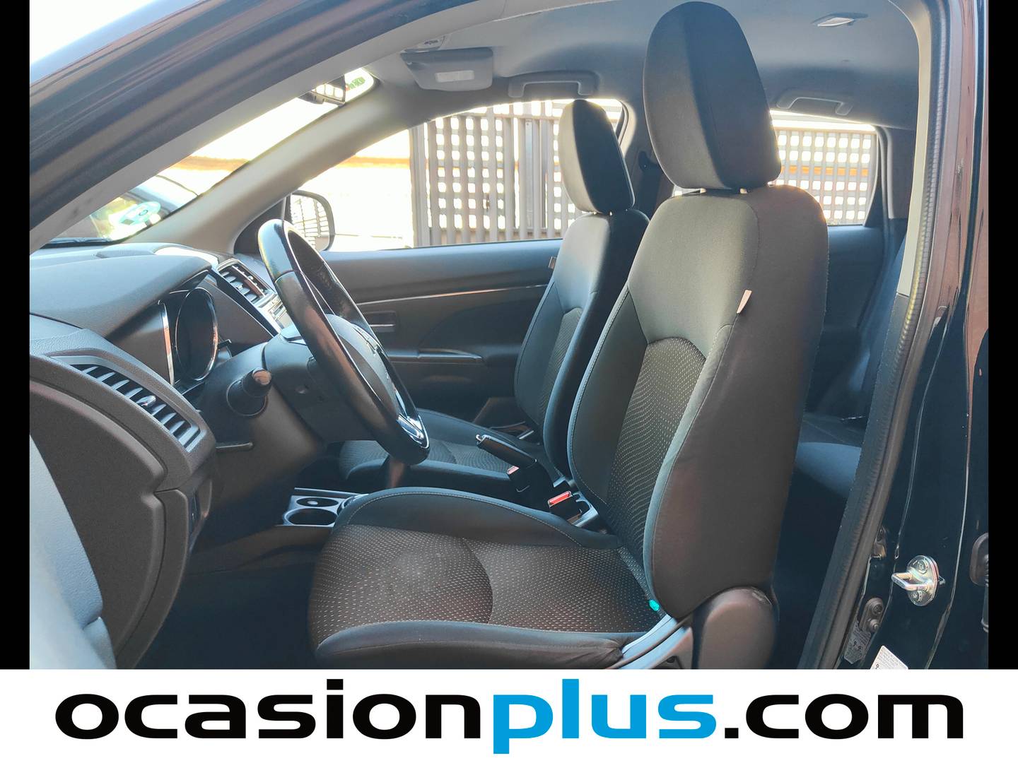 Foto asientos delanteros Mitsubishi ASX Mitsubishi ASX 160 MPI Motion (117 CV)
