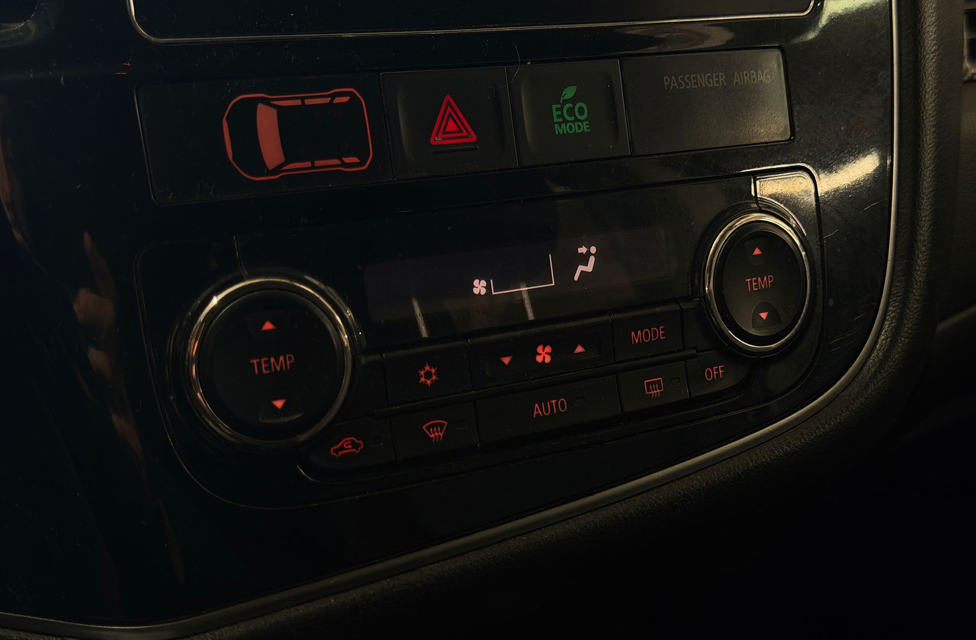 Mitsubishi Outlander 220 DI-D Motion 2WD - foto 25