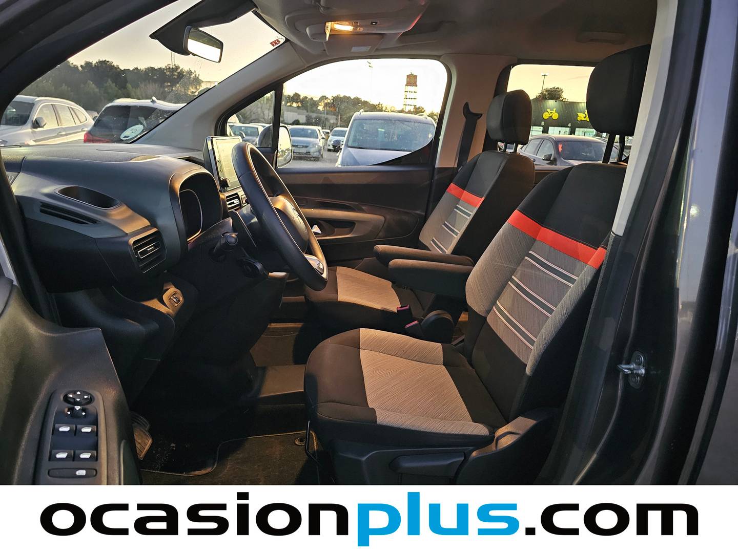 Foto Citroën Berlingo Citroen Berlingo BlueHDi 130 S&S Talla M Shine EAT8 (130 CV)