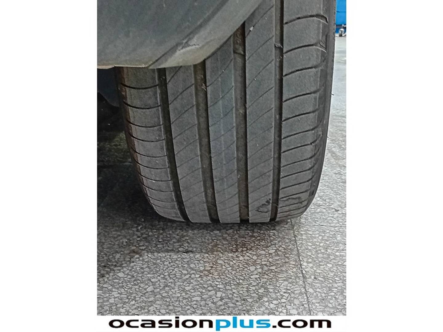 Foto Peugeot 3008 Hybrid Peugeot 3008 Hybrid 225 GT Line e-EAT8 (225 CV)