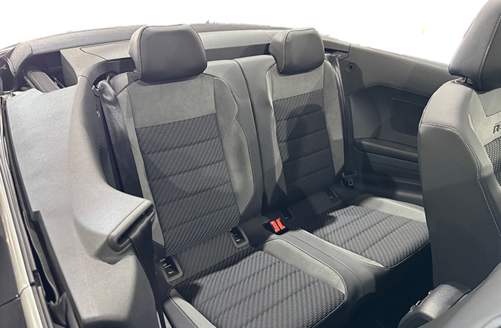 Volkswagen T-Roc Cabrio R-Line 1.5 TSI - foto 19