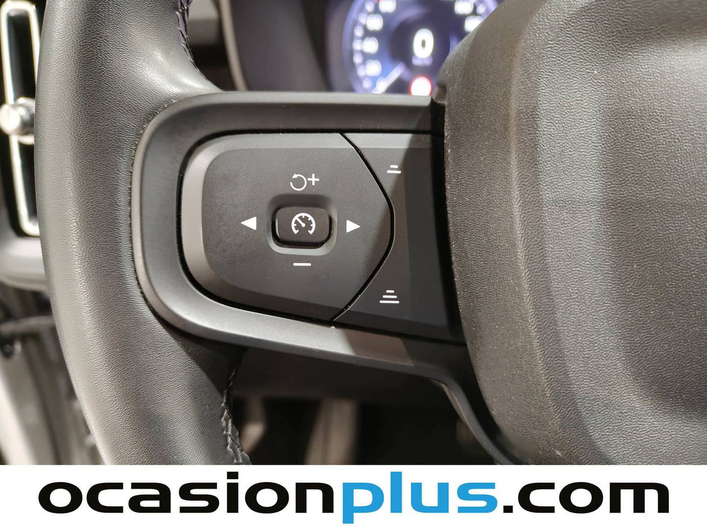 Acabados Volvo XC40 Volvo XC40 T2 Essential Dark Auto (129 CV)