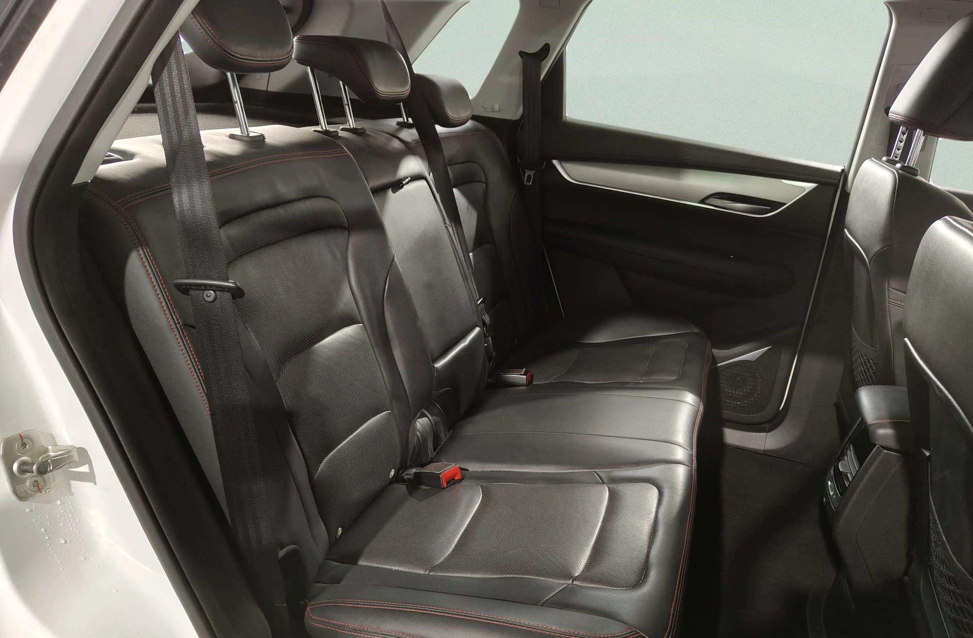 SWM G01 1.5T Luxury - foto 21