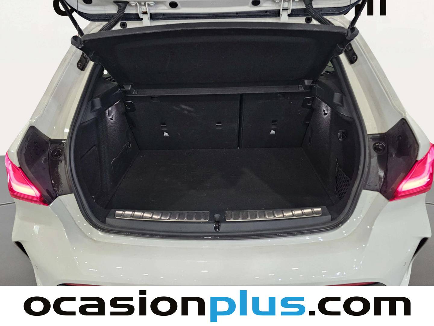 Fotos maletero BMW Serie 1 BMW Serie 1 118d (150 CV) PACK M
