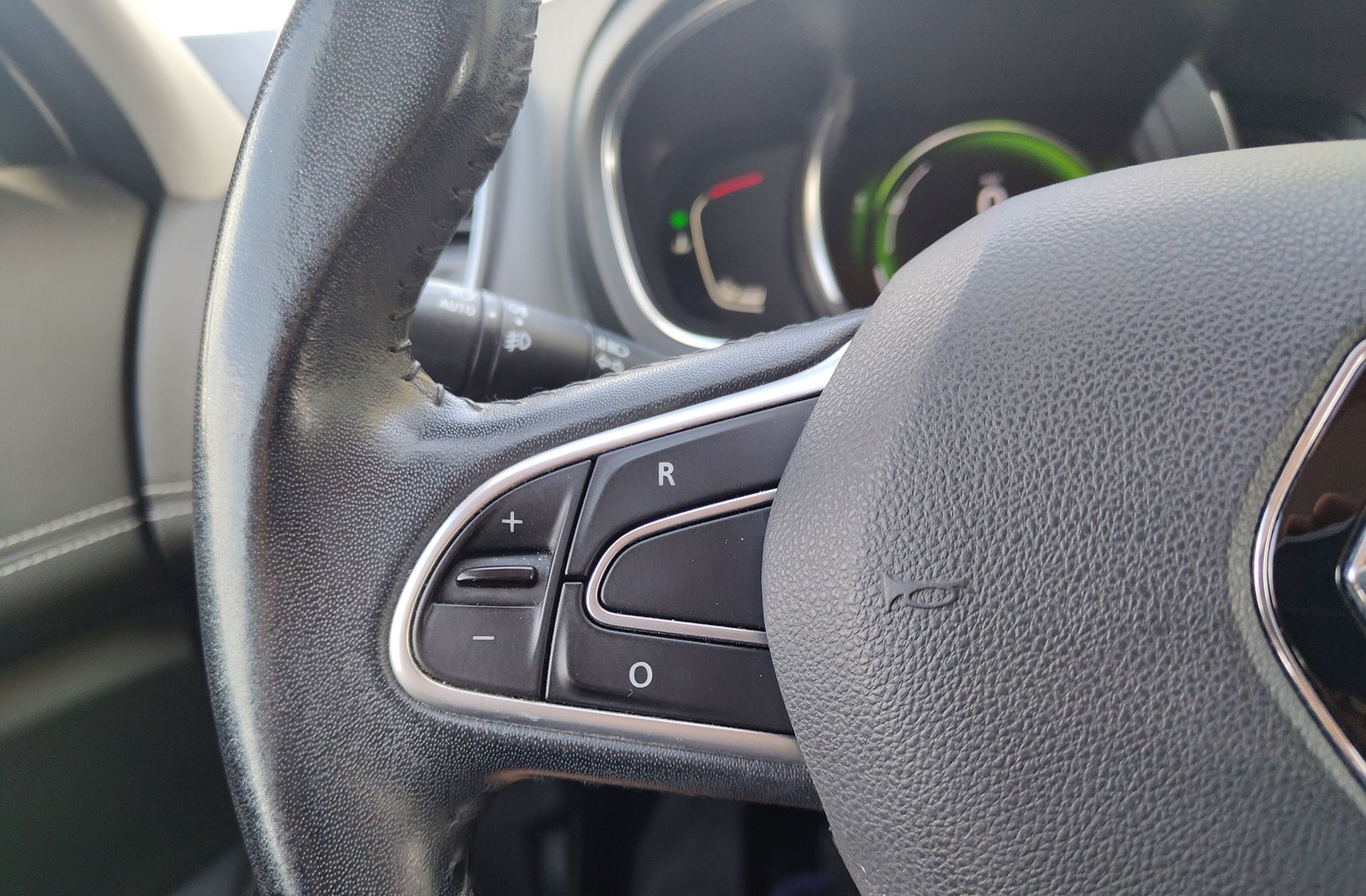 Renault Grand Scénic Zen TCe - foto 34